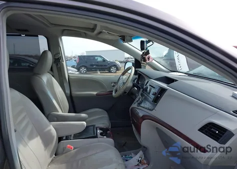 2014 Toyota Sienna Xle V6 8 Passenger из США, поврежденный, VIN 5TDYK3DC1ES473316